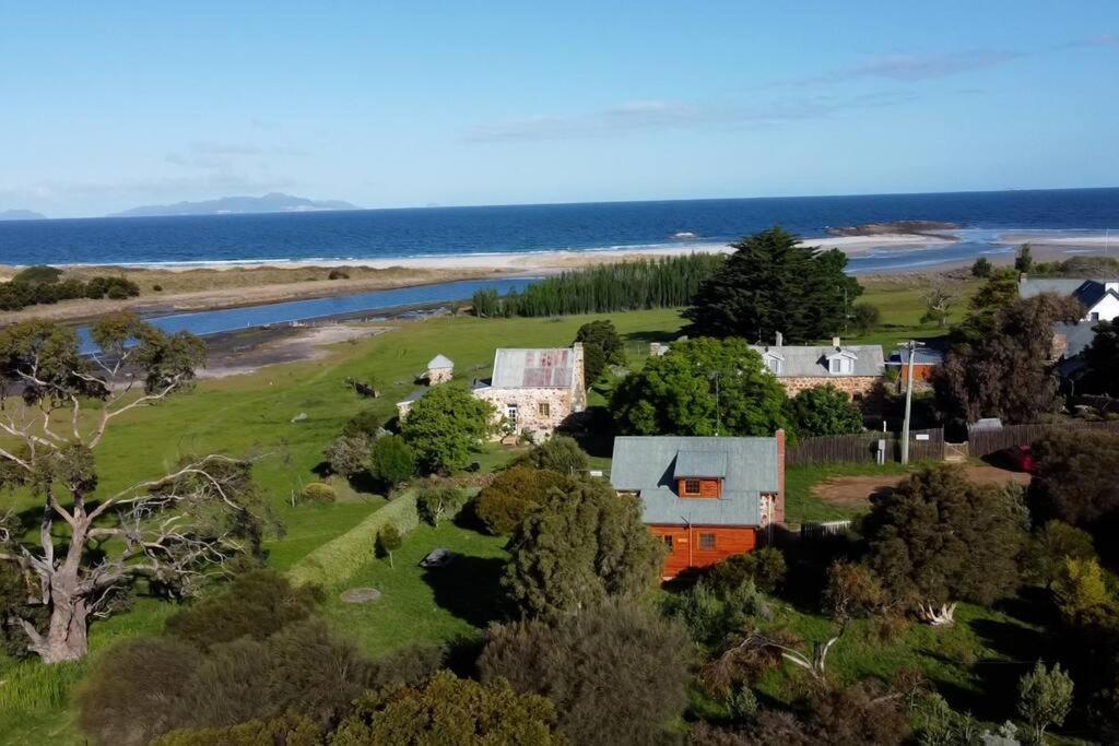 *Newly Relisted* Coach House At Lisdillon Vineyard Βίλα Little Swanport Εξωτερικό φωτογραφία